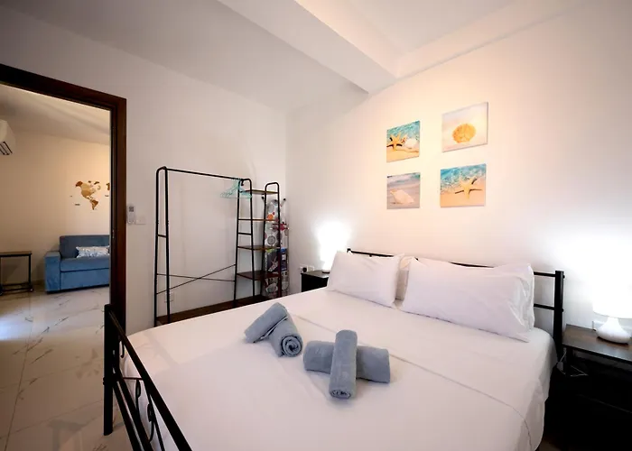 Charming & Modern 2 Bedroom Dvas1-1 Apartament